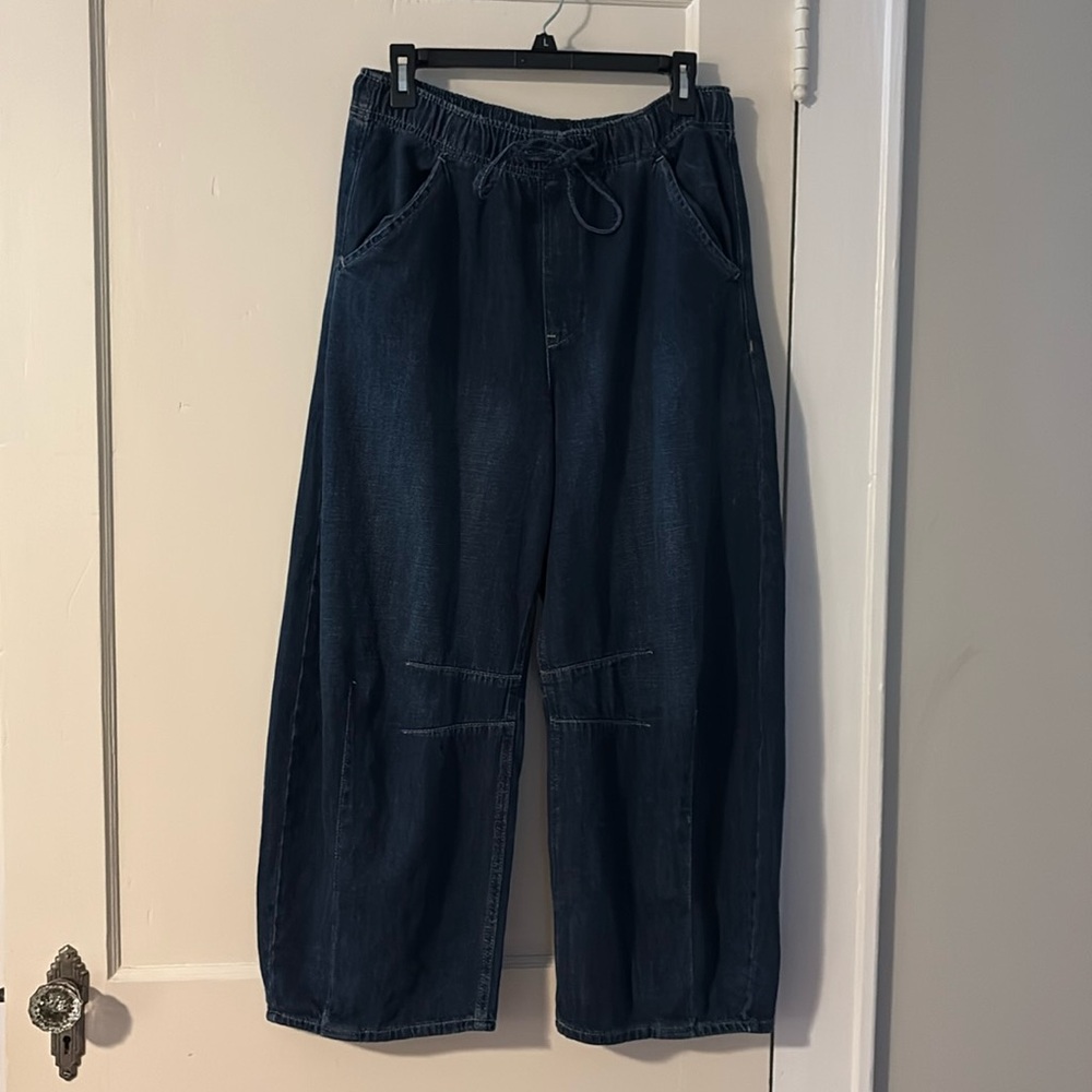 Gap Midrise Easy Horseshoe Jeans - barrel leg jeans